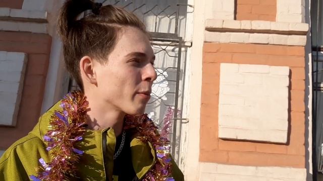 Приехал в итернат и подарил 270 детям подарки на новый год (пред новогодний видео ролик) смотреть онлайн