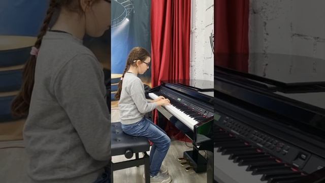 Комарова Алена «Этюд Геллера» смотреть онлайн