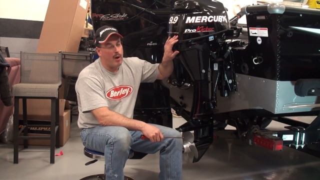 Mercury 9.9 Pro Kicker installation - iboats.com смотреть онлайн