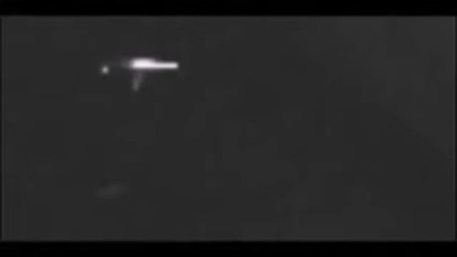 OVNI Aparece en Fotografias de la NASA | 2015 смотреть онлайн