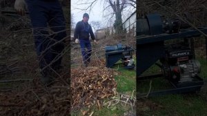 шнековый измельчитель веток