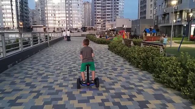 Первые часы катания на гироборде смотреть онлайн