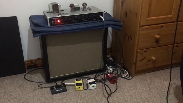 Guitar blues in B. Blackstar combo HT club 40 with upgraded valves. Boss SD-1 overdrive pedal modde