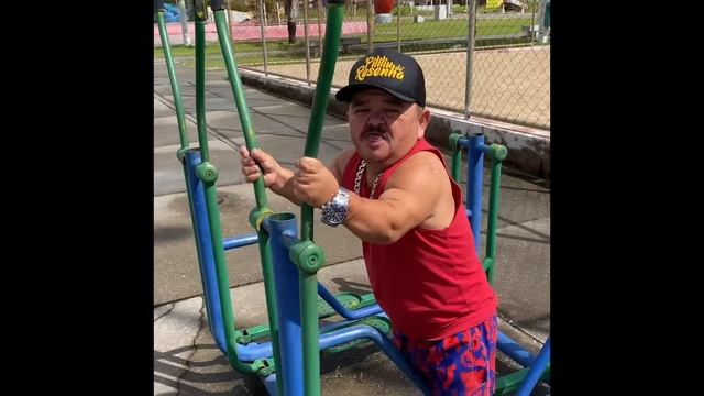 PILILIU LEVOU UMA QUEDA E FICOU IRADO COM LEÔNCIO | PILILIU DA RESENHA смотреть онлайн