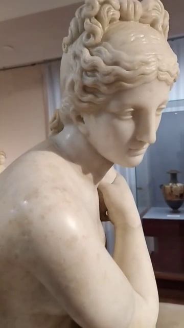 Афродита и Эрос. #sculpture #античность смотреть онлайн