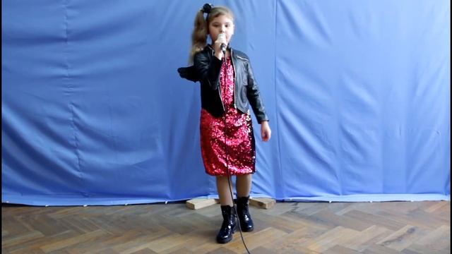 КОСМОС Исполняет Маша смотреть онлайн