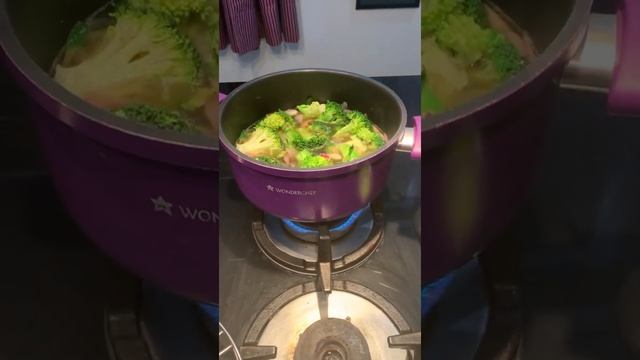 Broccoli Almond soup | Go Green |Green Soup @frommykitchenmadhuagnani6947  |weight loss recipe