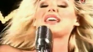 Victoria Silvstedt - Partyline