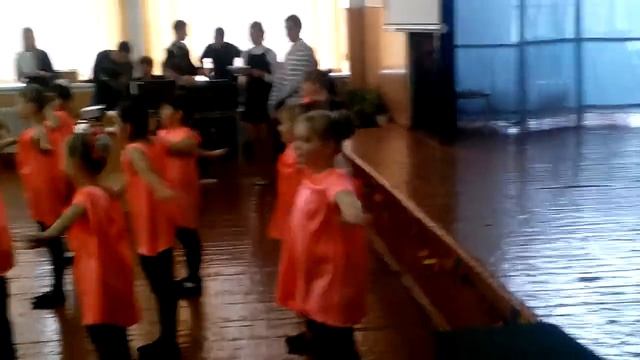 Танец ко дню матери смотреть онлайн