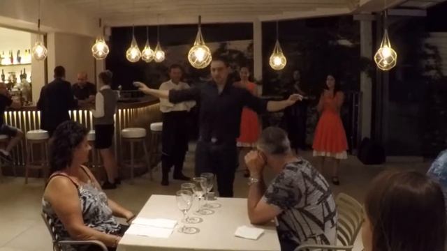 Greek Folk Show.Protaras.Cyprus.{part 2} - Грецькi народнi танцi.Протарас.Кіпр.{серiя 2} смотреть онлайн