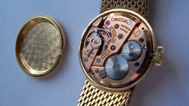 Omega Movement Calibre 620 Running смотреть онлайн