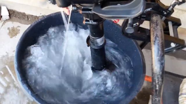 Mercury 3.5 outboard engine start test,santos смотреть онлайн