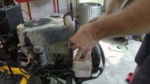 Cub Cadet LT1045 Kohler Courage to Briggs and Stratton engine swap (it deserved a better engine!)