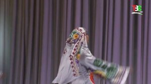 Сорбон Олимов навозиш "Навои най". Дар рақс Хайринисо Ватанова бо шогирдонаш.