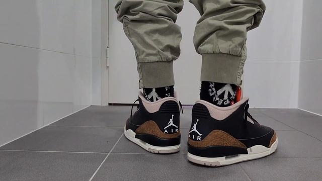 Nike Air Jordan 3 Desert Elephant Black Rush Orange on feet смотреть онлайн
