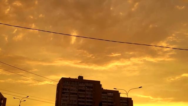 Красивый закат в Харькове смотреть онлайн