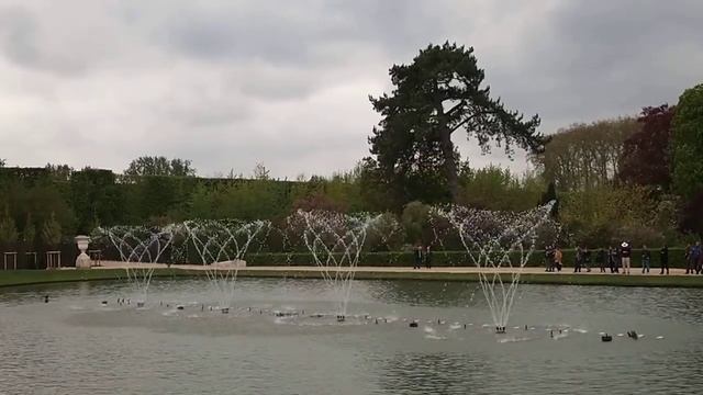 Музыкальный фонтан в Версале смотреть онлайн