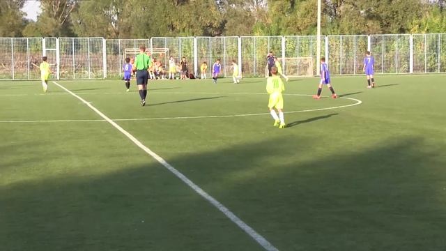 Матч команды 2003 г.р. 24 сентября 2015 год смотреть онлайн