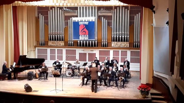 Биг-бенд донецкого цирка Космос Swing express - Little brown jug