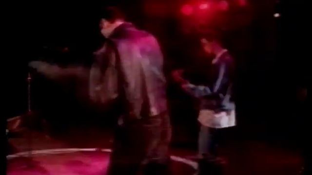 ХОСТИЛЬНЯ смотреть онлайн