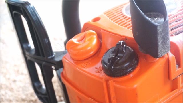 Montaggio e prova della motosega a scoppio Echo CS 360 TES смотреть онлайн