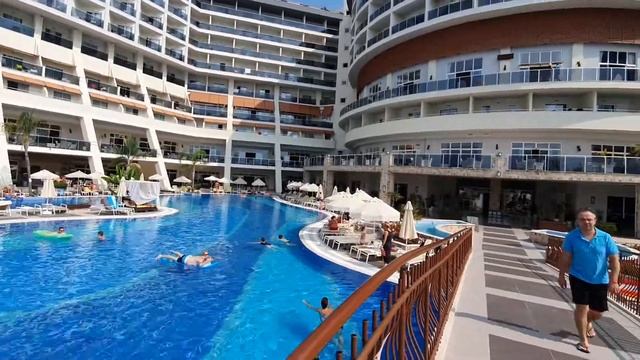 Sea Planet Resort and Spa - Pool area part 2