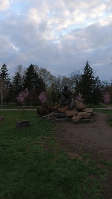 К Кривому Рогу летит астероид. смотреть онлайн