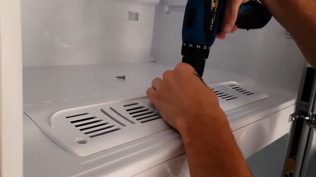 BUZDOLABI BAKIMI TEK VİDEODA HERŞEYİ ANLATTIM - BUZDOLABI SOĞUTMUYOR? - BUZDOLABI ISINIYOR смотреть онлайн