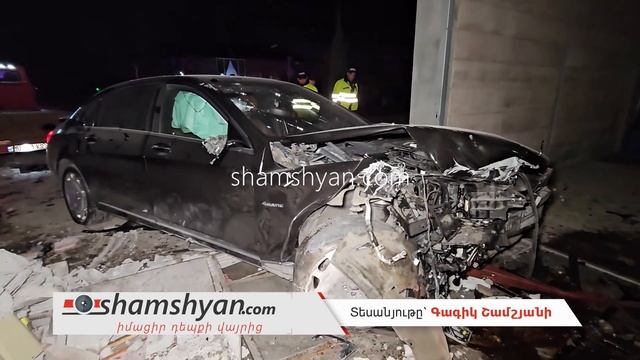 Արմավիրում Mercedes 222 Maybach-ով վթարի է ենթարկվել Մեծամորի քաղաքապետը. կա վիրավոր