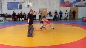 Финал. киргиз против чеченца в г. Тырныауз. Зрелищная схватка по греко-римской борьбе в 29 кг.