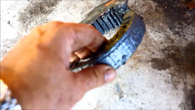 Melting steel in simple home brick furnace with waste oil смотреть онлайн