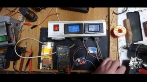 Универсальное зарядное устройство для различных АКБ: Заряжаем все одновременно