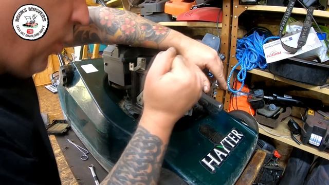 Hayter Harrier 48 Needs the handles Fixing and Some TLC Easy fix смотреть онлайн