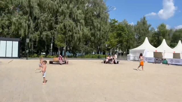 Знакомлюсь С 300 Людьми За 3 Дня - День 1 смотреть онлайн