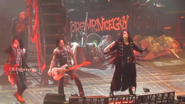 ALICE COOPER: The Black Widow / Brutal Planet смотреть онлайн