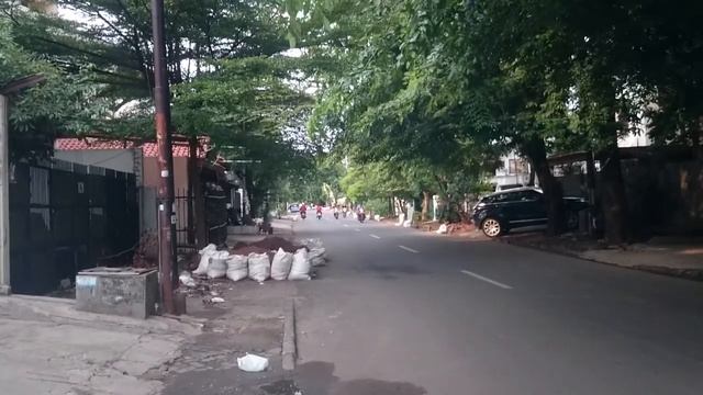 Jalan di Jakarta смотреть онлайн