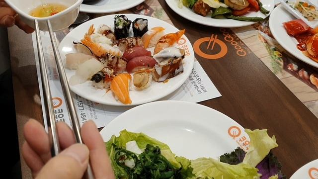 [ASMR MUKBANG VLOG /먹방]스시 먹방,먹방,50년 지기 친구와,real eating to  delicious,Mukbang of sushi in restaurant