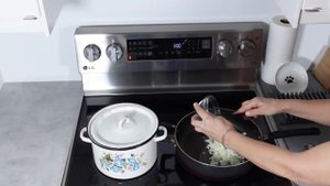 Шаг за шагом: как приготовить молдавский борщ без мяса #постноеменю