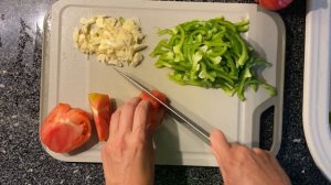 КУРОЧКА В СКОРОВАРКЕ СОБСТВЕННОМ СОКУ ЧТО ГОТОВЯТ ПОРТУГАЛЬЦЫ #chicken #recipe #chickenrecipe #food