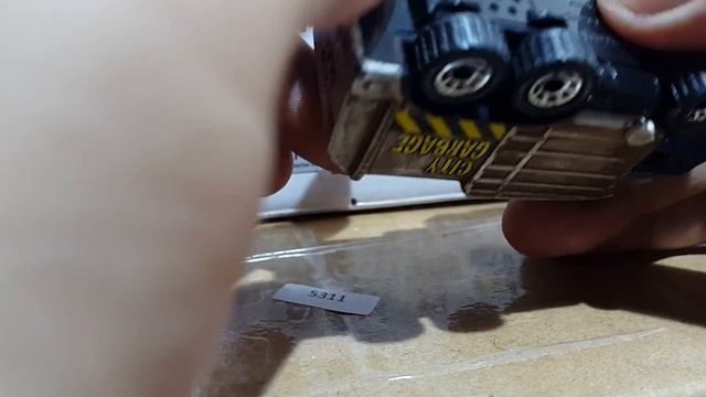 5311 KUTATOYZ REVIEW: MATCHBOX GARBAGE TRUCK смотреть онлайн
