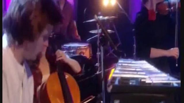 The Mummers Vs Passion Pit - Sleepyhead on the Rob da Bank show. смотреть онлайн