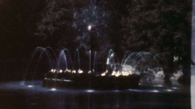 Петродворец Фонтаны в цвете 50 лет назад август 1969 Дедушка, Андрей, Игорь из Павловска смотреть онлайн