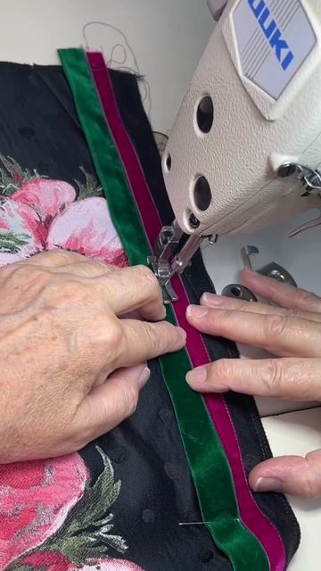 История цветочной юбки с односторонним лампасом. швейныйблог швейныймир  шитье шью шьем