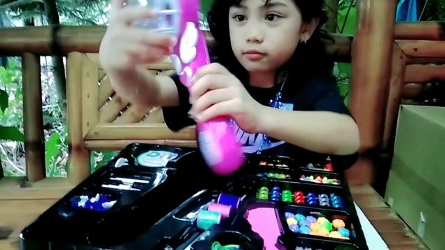 DIY Fashion | Fashion Braid Hair Machine| Frozen II Make & Share Necklace | Frozen Stickers смотреть онлайн