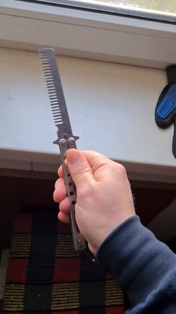 Розчіска Викидуха Бабочка смотреть онлайн