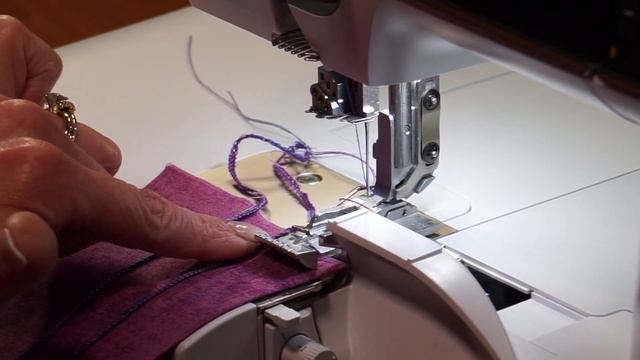 Stitch it! Sisters Serger Techniques Pouch Sewing Tutorial Video S!S 208 by Nancy Zieman Production смотреть онлайн