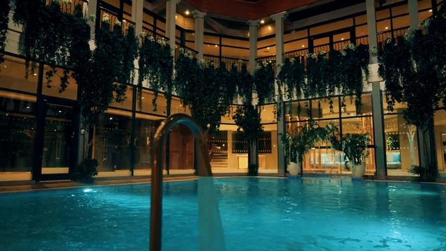 Discover Center Parcs Sherwood Forest смотреть онлайн