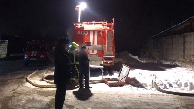 Пожар у здания пожарно-спасательной части в Екатеринбурге 5 февраля 2025