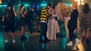 Полина Гагарина   На расстоянии