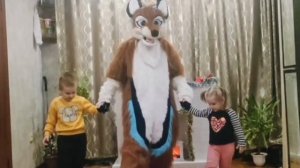 Веселая песенка Буги вуги . Дети танцуют с Фурри 😂😂😂веселый танец для детей